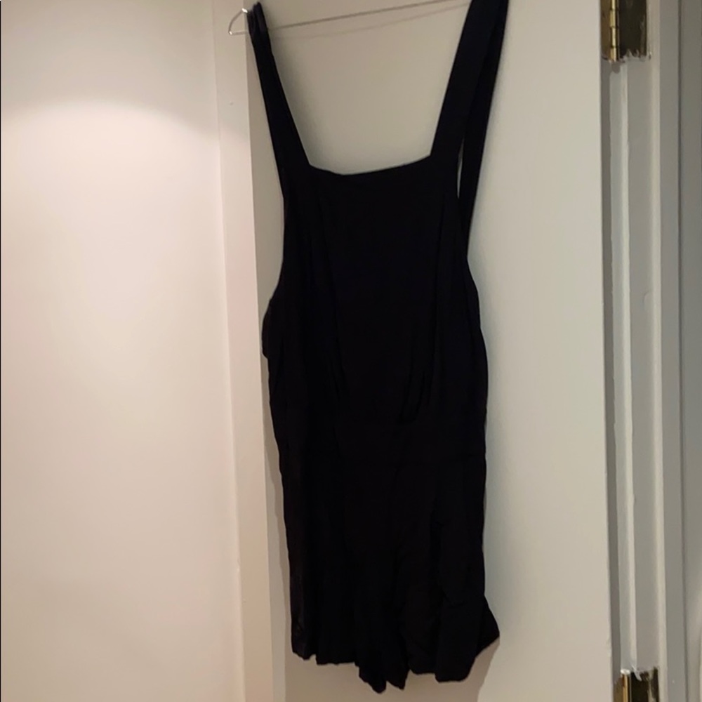 OPEN BACK MINI SHORT ROMPER